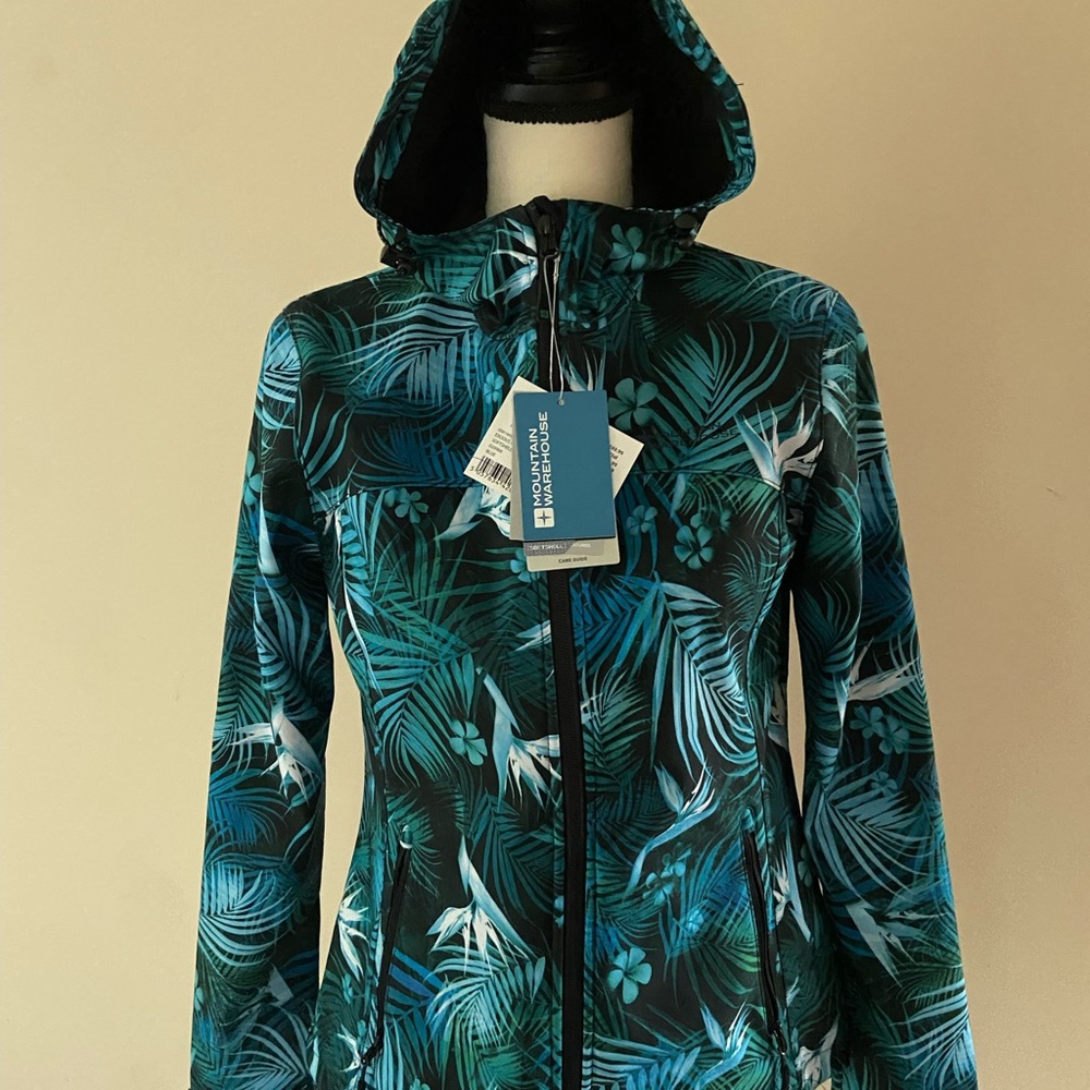 Blue and Green Ski Jacket with Hood and Water-Resistant Fabric